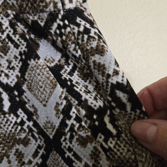 Banana Republic Wide Leg High Rise Python Print Pants Size 4 - Picture 6 of 9